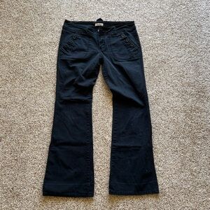 Low waisted cargo jeans